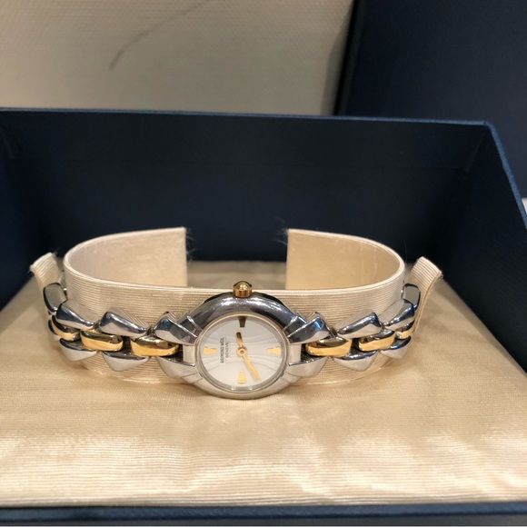 Raymond Weil Geneva Gold and Silver Tone Quartz Bracelet Watch, working - Picture 5 of 10